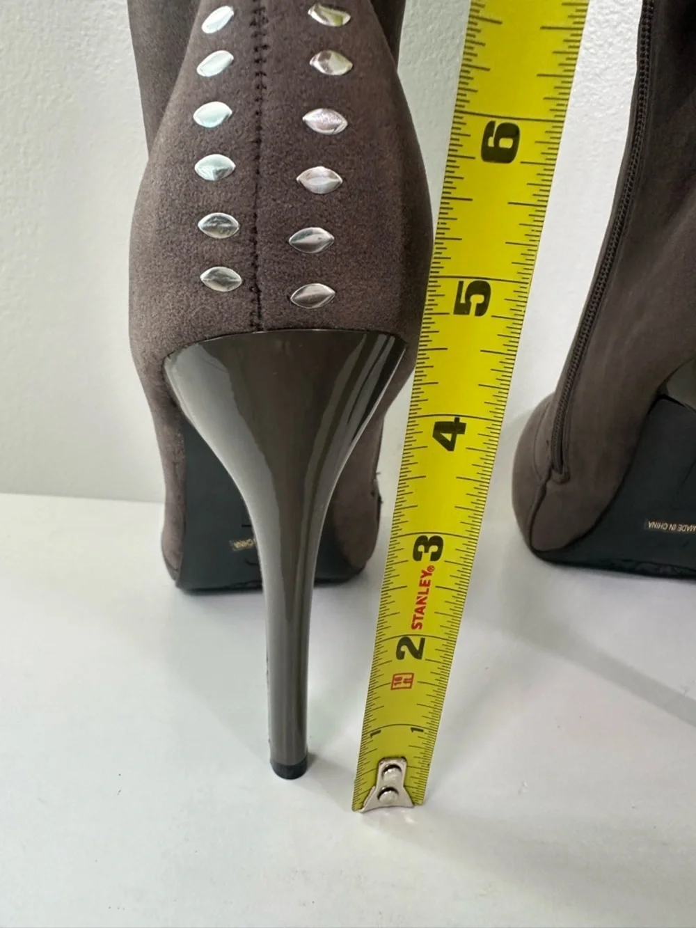 Shiekh Knee High Boots Size 10 Brown Faux Suede Studded Stiletto Heel Zip